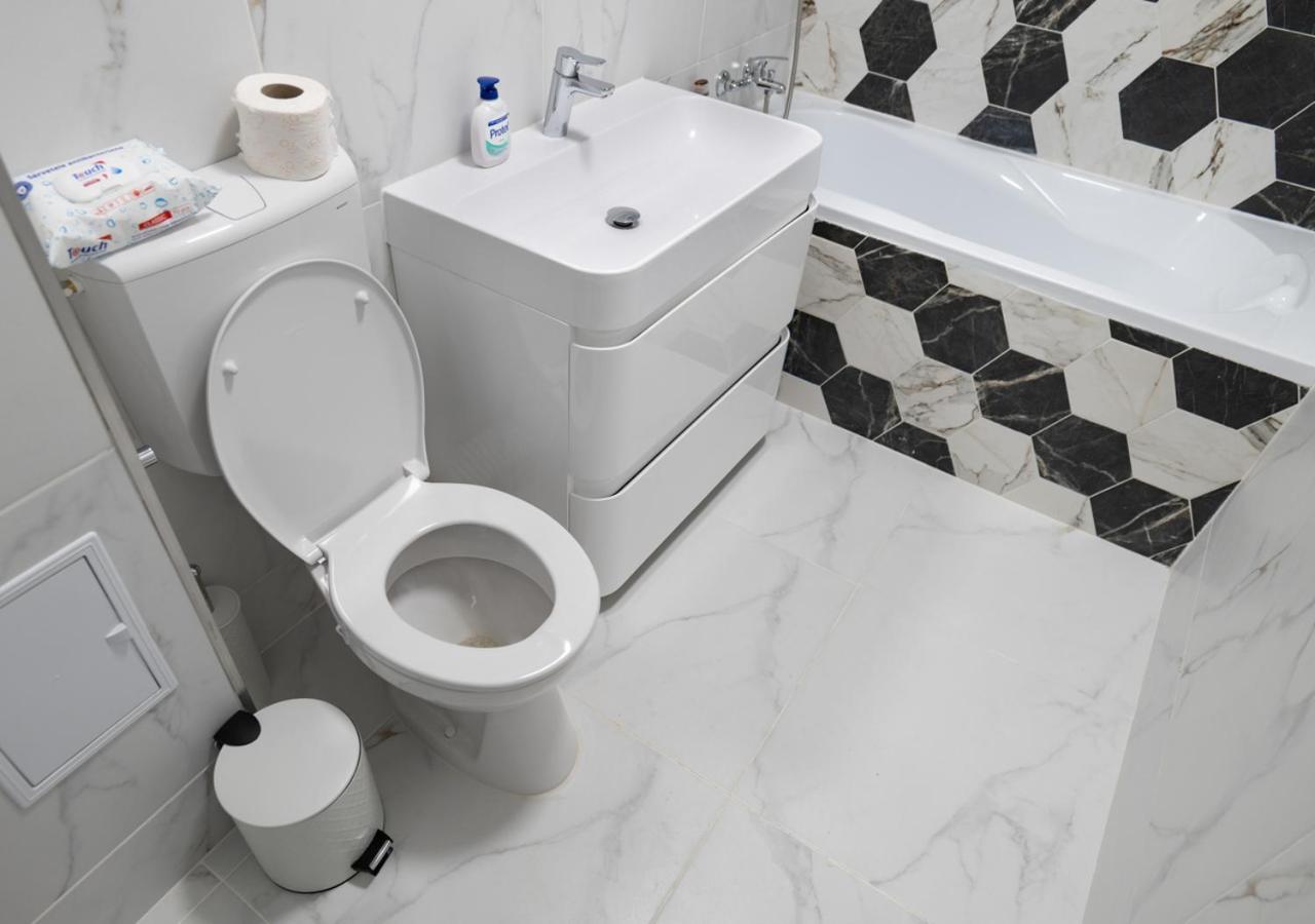 Appartement Garsoniera Lux Tineretului à Bucarest Extérieur photo